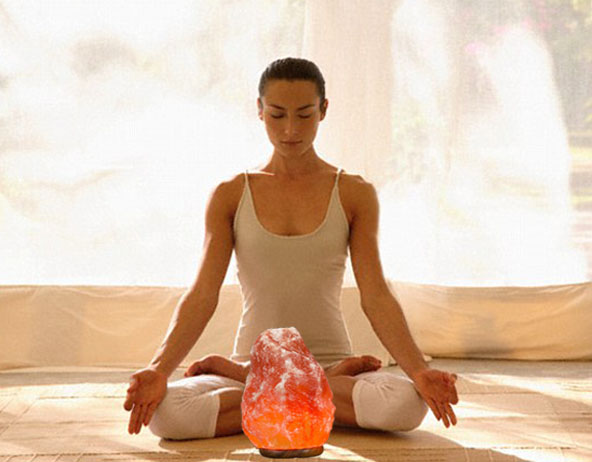 The Benefits of Himalayan Salt Lamps in Meditation